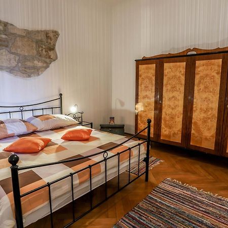 Apartamento Côté ensoleillé Pula Exterior foto