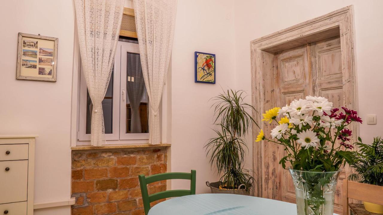 Apartamento Côté ensoleillé Pula Exterior foto