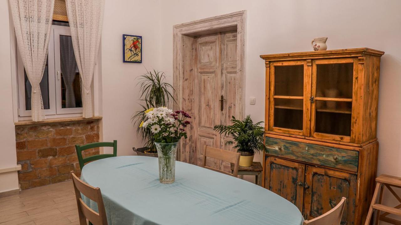 Apartamento Côté ensoleillé Pula Exterior foto